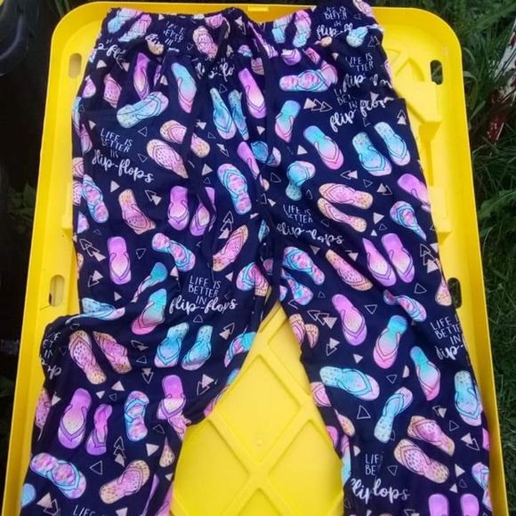 Life is better in flip flops l/xl jogger capris - Picture 1 of 2